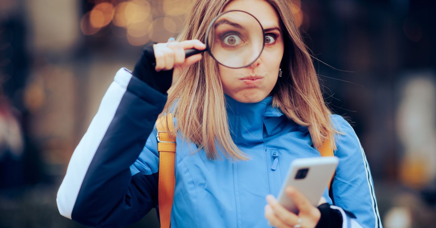 How to Spot an Emotionally Abusive Partner 1 spotting red flags dating humor magnifying glass.jpg20.jpeg