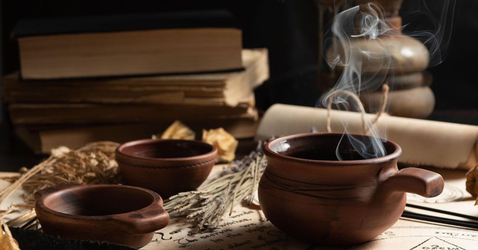 Spiritual Rituals and Coercive Relationships 1 incantation 5337079 1280